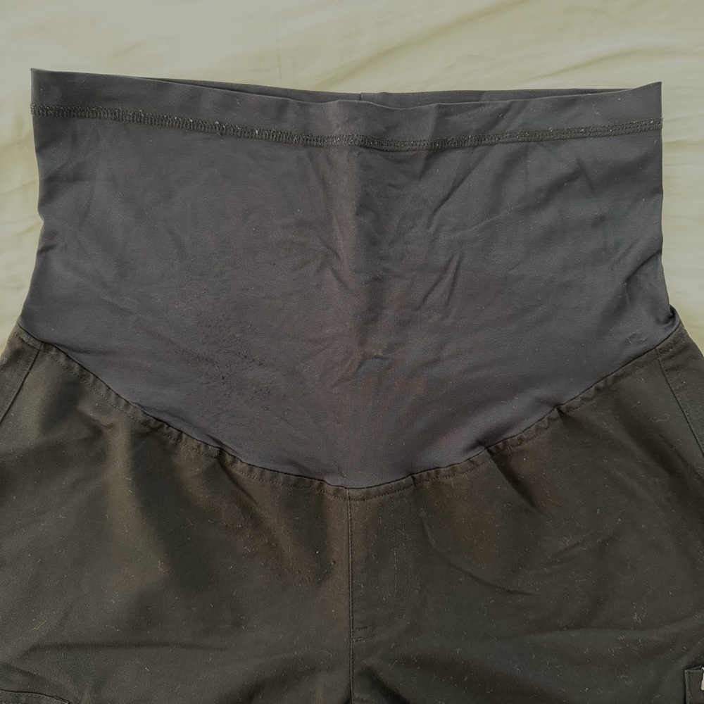 Preowned FIGS Maternity Yola Skinny Scrub Cargo Pants, Sz M - Black